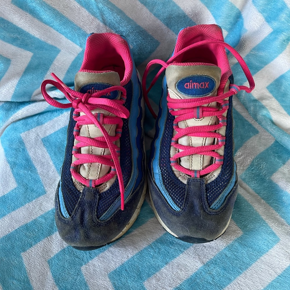 Little girls Nike Air Max